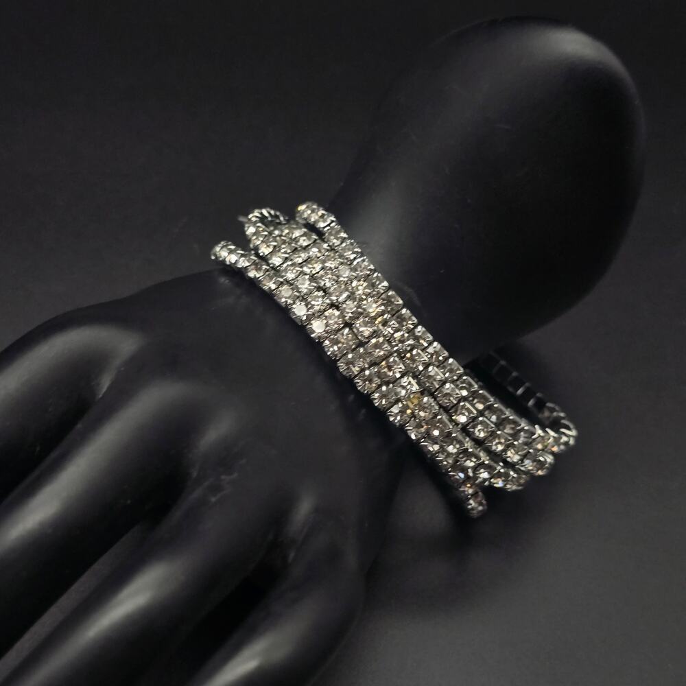 Cache Clear Rhinestone Bracelets Stack Stretch Set of Five NWT With Tag